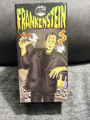 VTG Universal Monsters Frankenstein Wind-Up Tin Toy  (1991)  Key  & Certificate