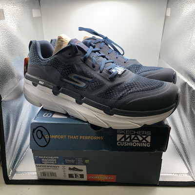 ノン NWB Skechers Men's Maximum Cushioning Slip-On Running/Workout size