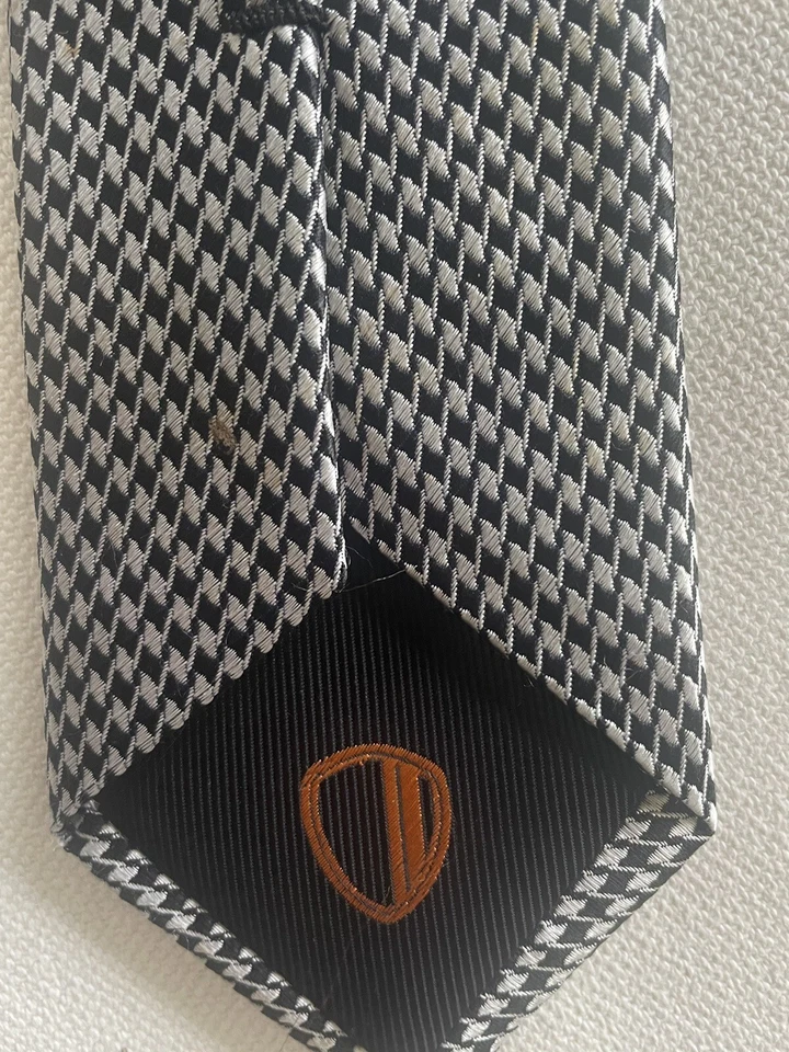 Gravata de seda Ben Sherman design preto e prata vintage - Imagem 3 de 4