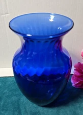 Vintage Hand Blown Cobalt Blue Swirl Glass Vase Excellent Condition 8"