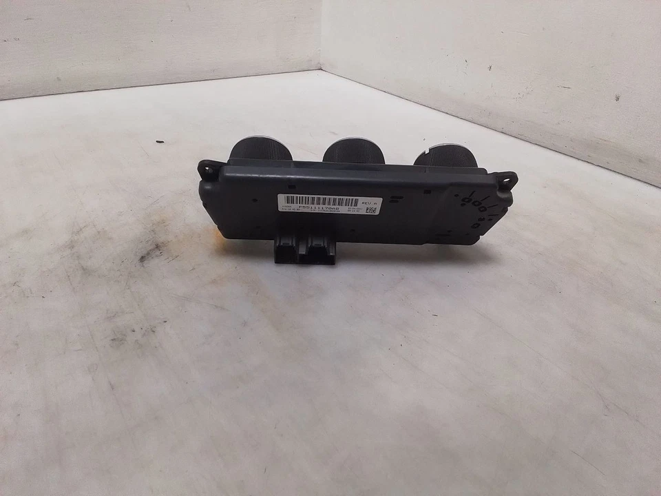 Jeep JK Wrangler Automatic Temperature Control 55111170AD w Hardtop 11-13 143557 - Image 4 of 4