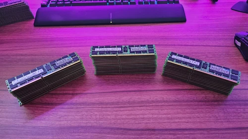 Barrettes de RAM Serveur ECC Samsung 16Go 2Rx4 PC3L 12800R-11-12-E2-P2