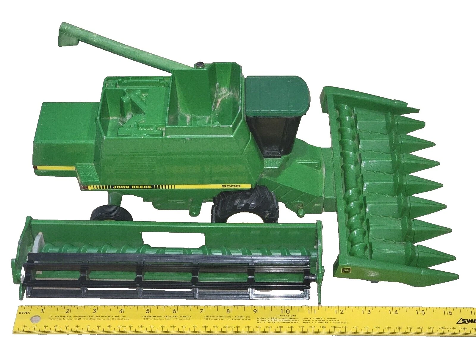 Ertl John Deere Cast Iron Diecast & Toy Vehicles