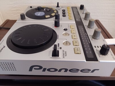 Pioneer DJ EFX-500 Silver Effects Box Audio Effector Mixer