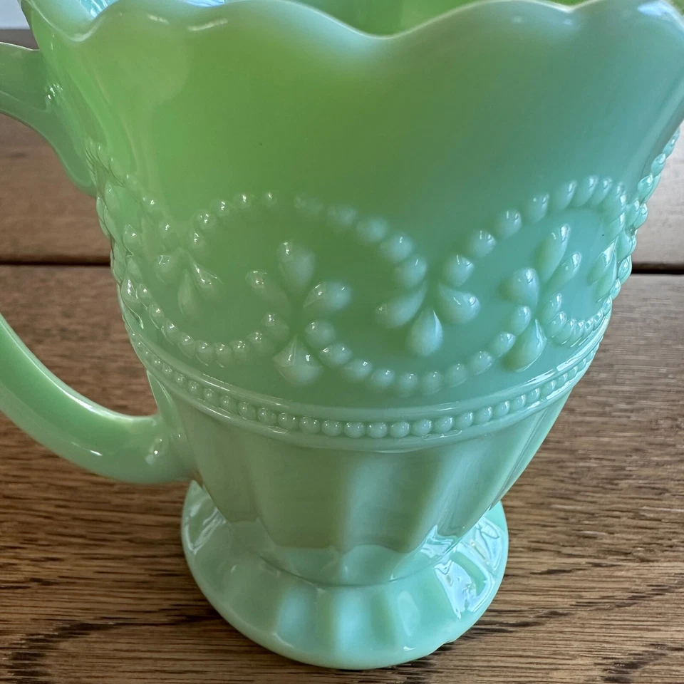 Crema de jadeíta The Pioneer Woman serie de belleza atemporal granja jade 5" x 7" Foto 3 de 4