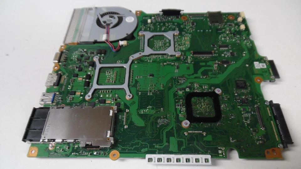 Genuine Toshiba Tecra R850-S8520 - i5-2520M 2.5GHz Motherboard * Tested - Image 2 of 4