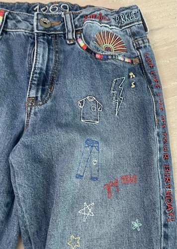 Girls Embroidered Jeans - Gap Size 8 - Amazing ๐คฉ ๐๐