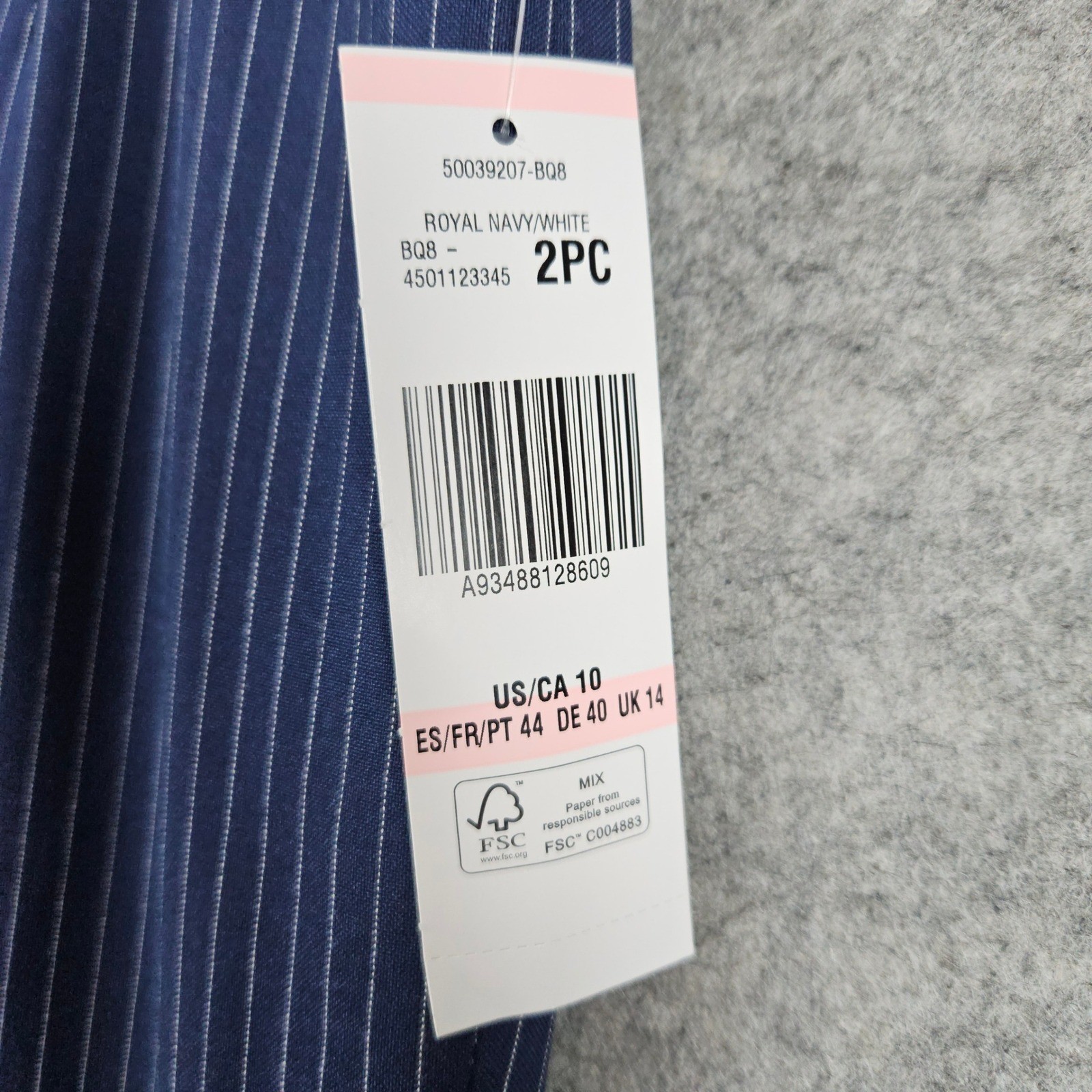 Le Suit Women's Navy Pinstriped Blazer Pants Suit Size 10 Professional NEW NWT