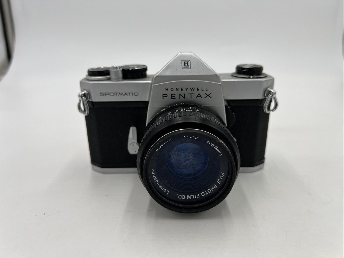 Honeywell Pentax Spotmatic 35 MM Film Camera with Fujinon 1:2.2 f