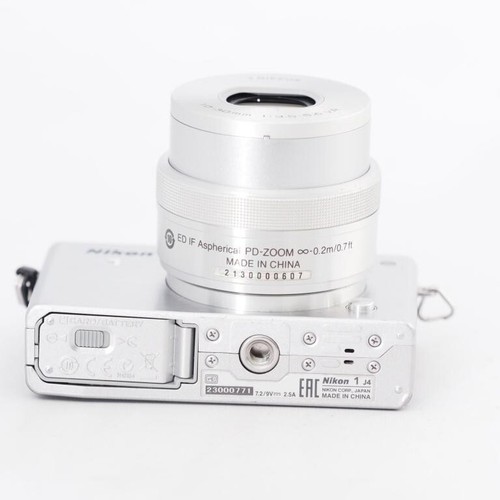 Nikon 1 J4 Mirrorless Camera 10-30mm Zoom Lens 18.4MP Silver From Japan Used - Picture 8 of 11