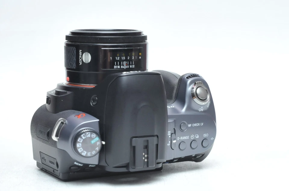 Cámara réflex digital Sony a550 con kit de lente Minolta 50 mm f1,7 AF Foto 4 de 4