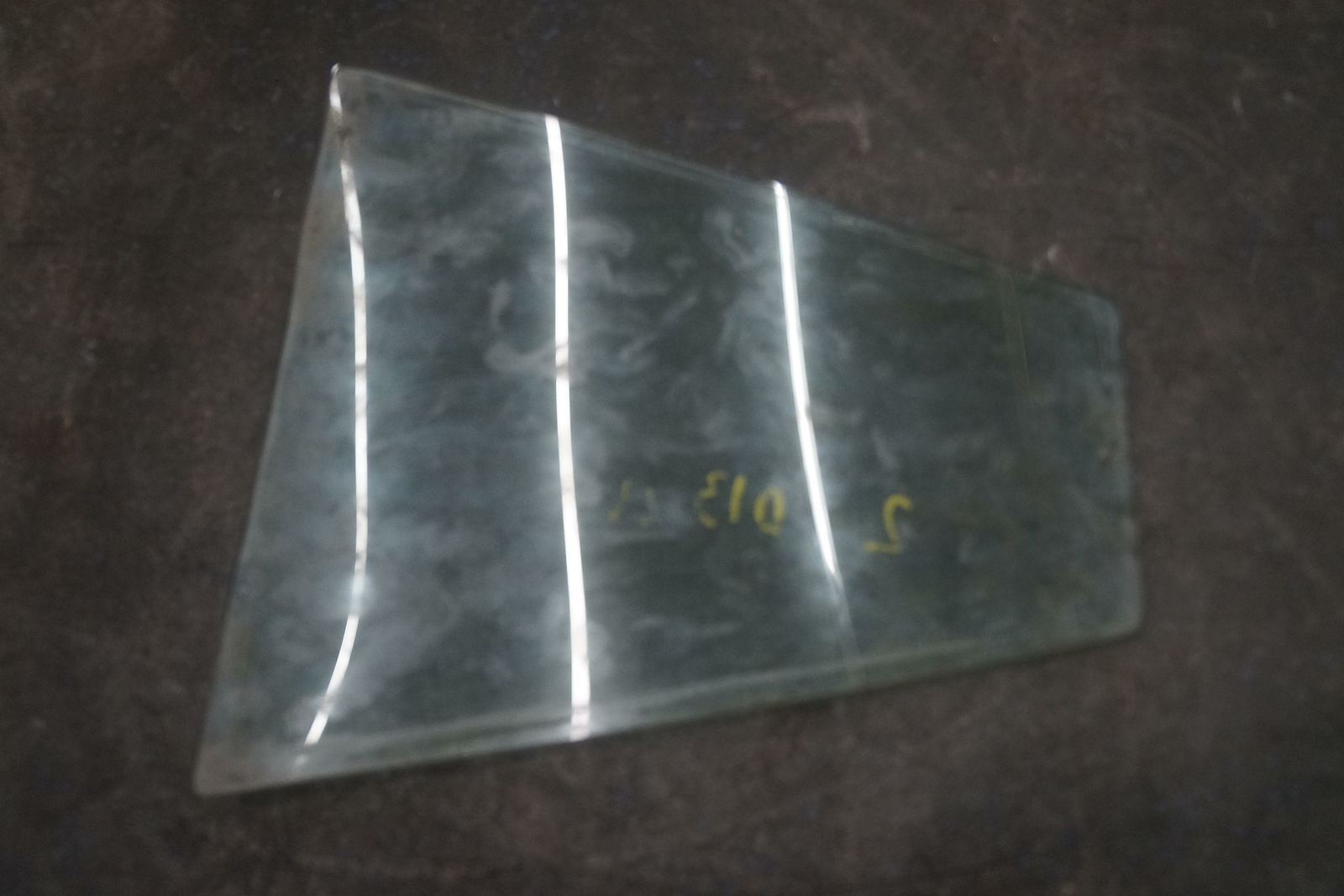 Rear Right Quarter Panel Window Glass 60162807 OEM Ferrari 308 GTSi 1980 328 208