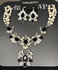 Charming Charlie NWT Necklace & Pierced Earrings Set Silver Tone Black Opal Pear