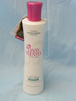 Daisy Fuentes Style Pro Voluminous Curls & Waves Shampoo 10 fl oz (295 ml)
