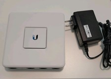 Ubiquiti Networks UniFi USG Security Gateway 1000Mbps Gigabit AC Adapter  RJ45