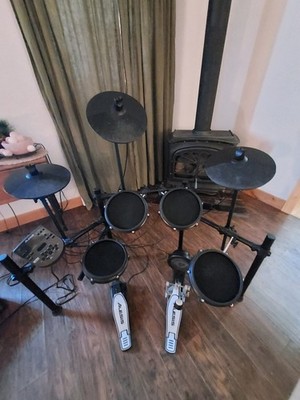 Alesis 8-Piece Electronic Drum with Mesh Heads