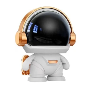 Astronaut  Bluetooth Speaker  Cute Desktop Space Robot Subwoofer8953