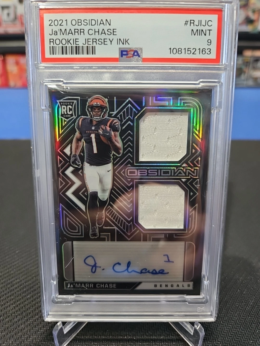 JaMarr Chase Panini Obsidian Rookie Jersey Ink #RJIJC Base