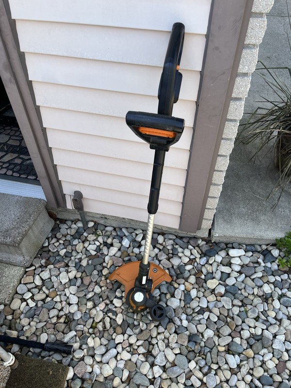 WORX WG 12" Electric String Trimmer Kit