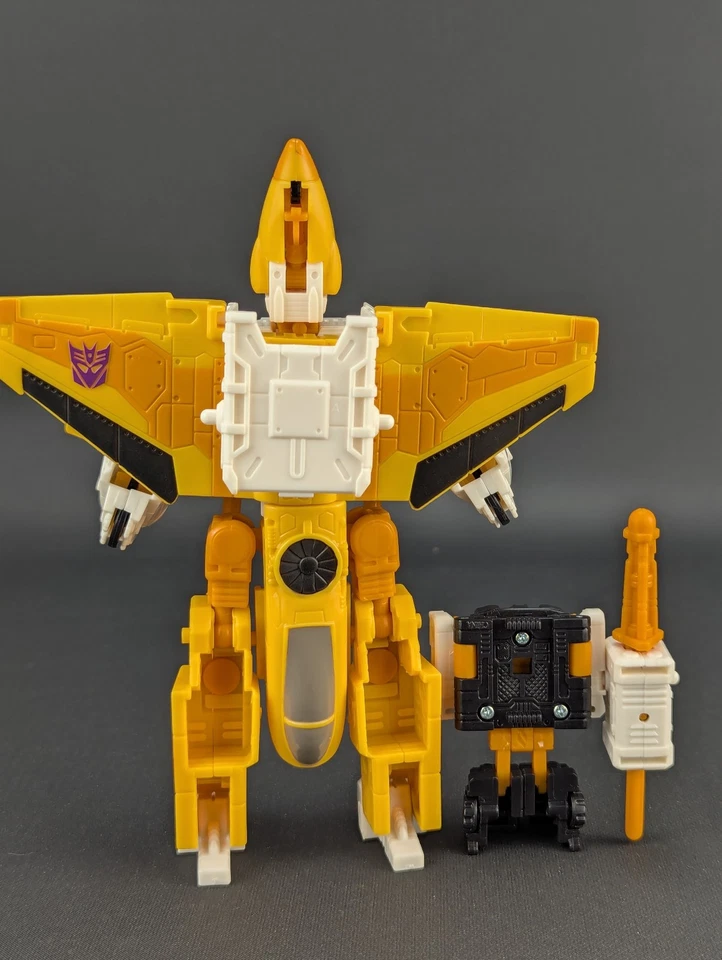 Transformers Universe 2003 Sunstorm complete Hasbro Minicon Inferno - Image 3 of 4