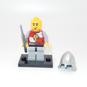 LEGO Minifigure CAS502 / LION KNIGHT QUARTERS / Kingdoms / Released 2012 / 10223
