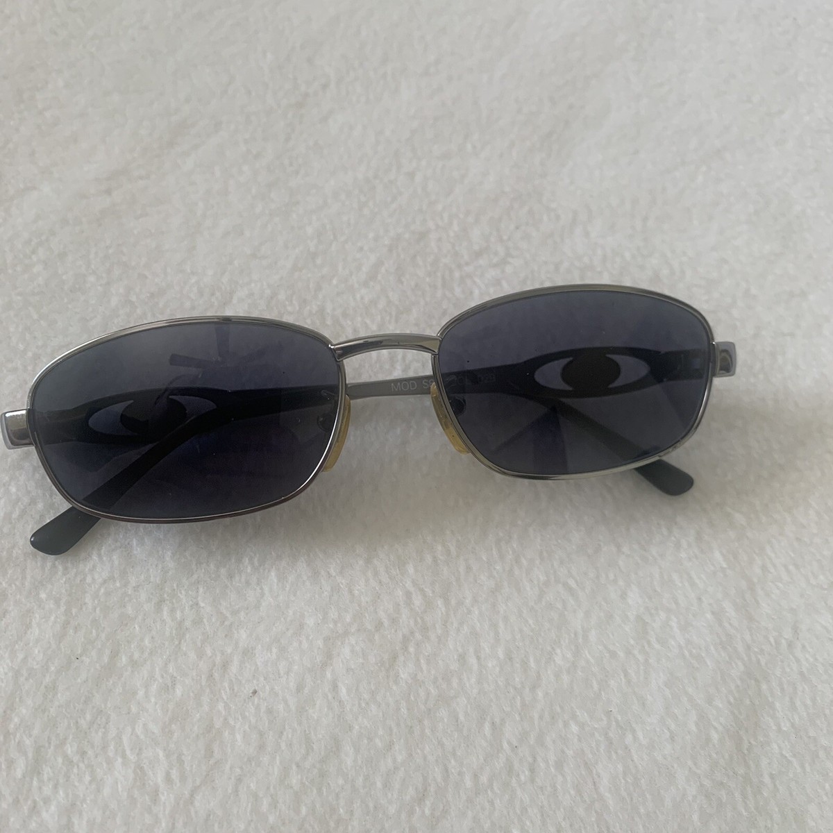 Gianni Versace 1996 Vintage‎ Metal Silver Medusa Sunglasses MOD S80 COL 029 Gianni Versace 1996 Vintage Metal Silver Medusa Sunglasses  main image 2