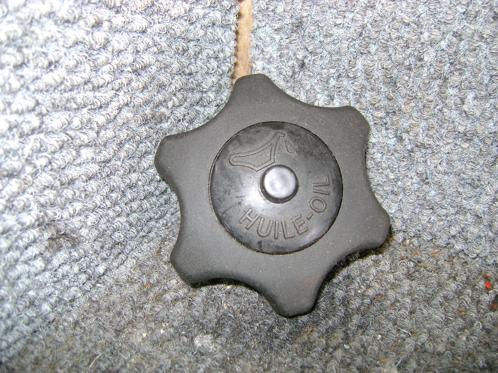 SKIDOO OIL TANK CAP MACH Z 800 19982001 LID ROTAX 809 1 R TRIPLE CK3