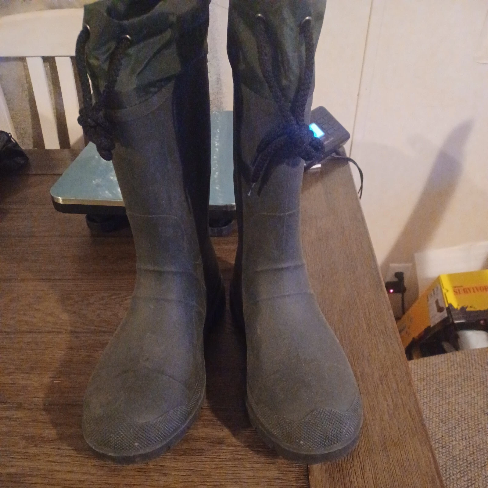 Ozark Trail Men's Winter hunting all purpose boot -40° temperature rated size 8