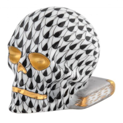HEREND,  SKULL ON BOOK, BLACK FISHNET #VHNM-05780, NEW MINT & BOX!