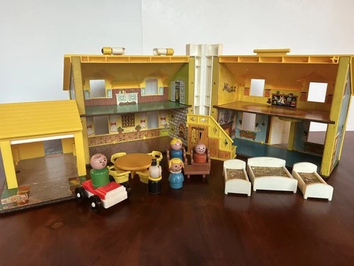 Vintage Fisher Price Little People Play Family House w/ Figures Furniture Car