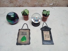 Harry Potter collectible lot, wizarding world trunk Snow globe, wall hangers ++