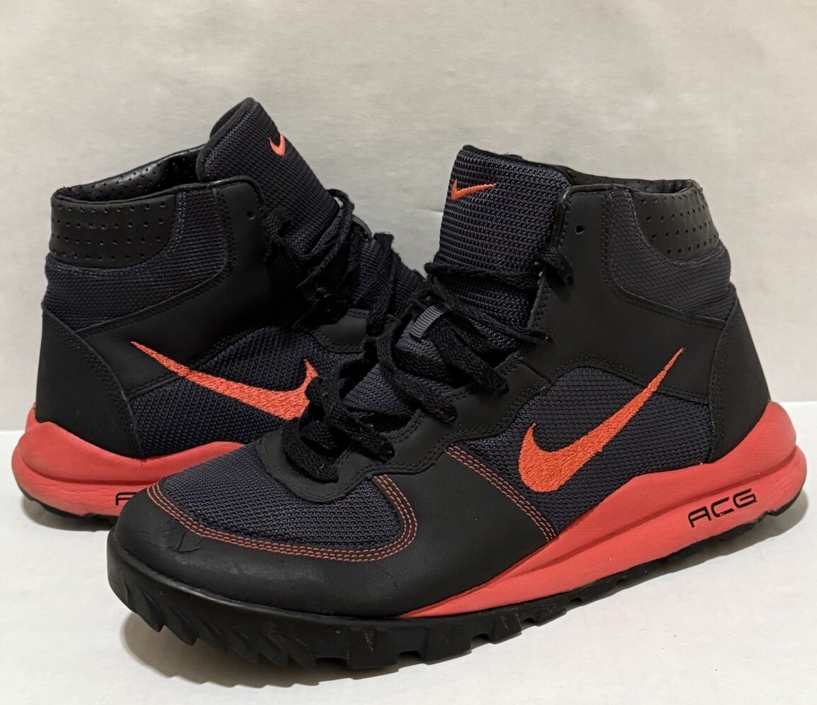 RARE VINTAGE Nike ACG Takos Mid LE Trail Boots Crimson Red/Black