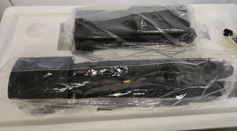 Lionel O Scale New York Central Mikado Locomotive And Tender No. 18079 - Image 3 of 4