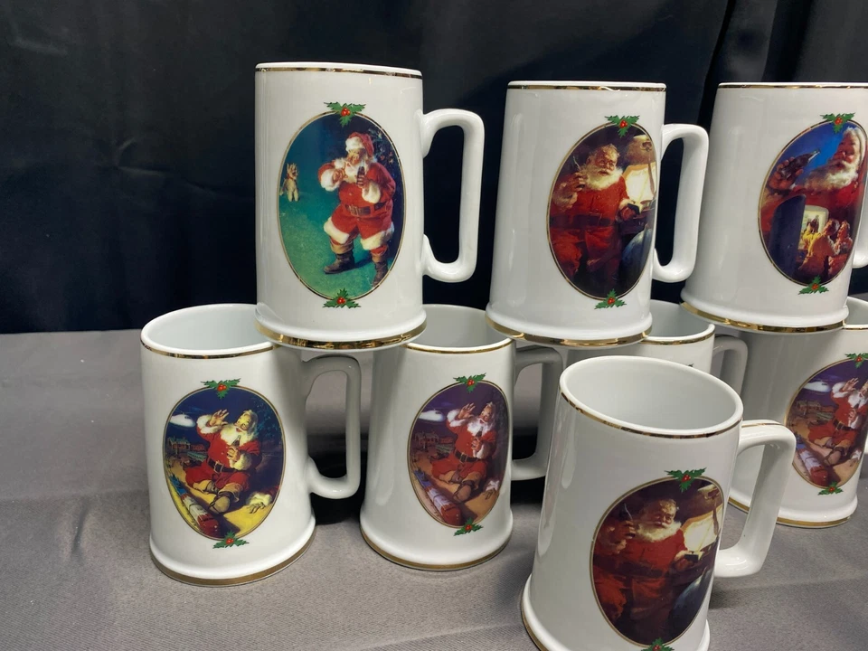 Juego de 8 (4 diseños) Tazas Coca Cola "SANTA / NAVIDAD" Borde Dorado ~ 4 1/2" Alto Foto 2 de 4