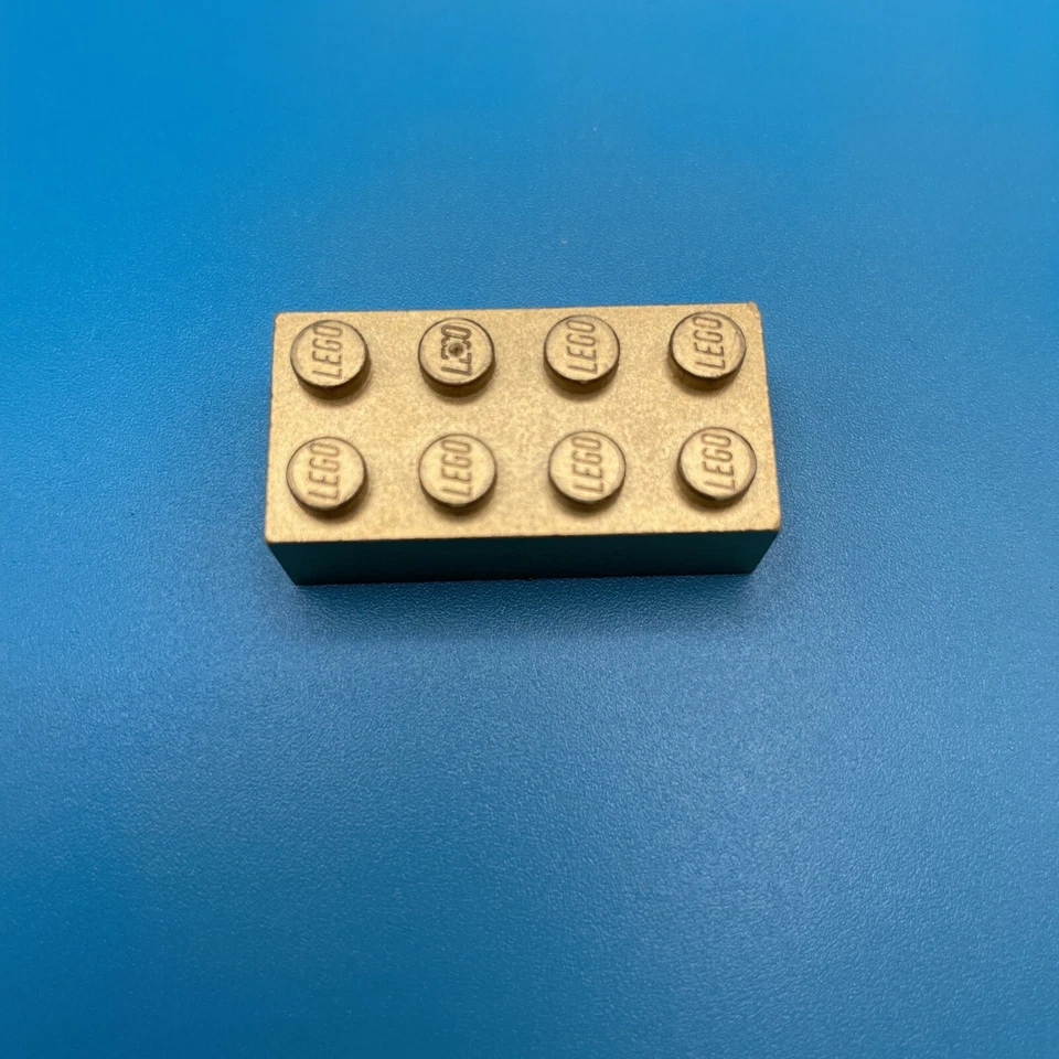 Lego Masters Golden Brick 100% Authentic VIP Promo Brick - Image 2 of 3