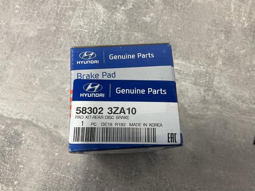 Genuine Hyundai I40 Rear Brake Pads 2011-2015 - Picture 2 of 2