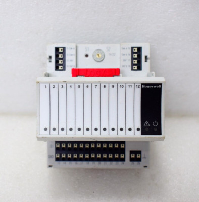 HONEYWELL XF823A 12 BINARY INPUT MODULE (PANEL) 24V 5VA