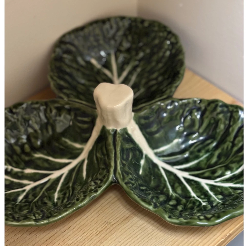 OLFAIRE PORTUGAL CABBAGE  3-Part Divided Majolica vintage serving dish Beautiful - Image 2 of 4