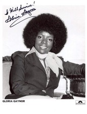 SINGER Gloria Gaynor autograph, signed photo