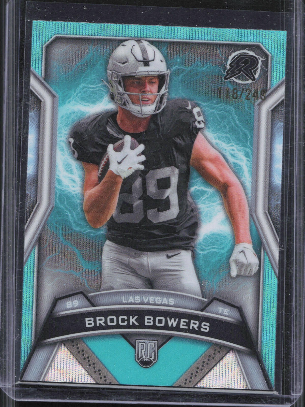 2024 Topps Resurgence Brock Bowers #147 Rookie Aqua Wave Refractor /249