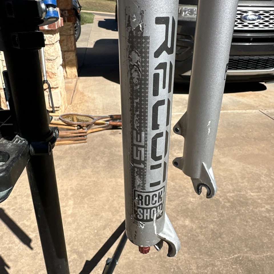 ROCK SHOX RECON 351 1 1/8" THREADLESS 26" WHEEL BICYCLE FORK 200 MM STEERER - Image 2 of 4