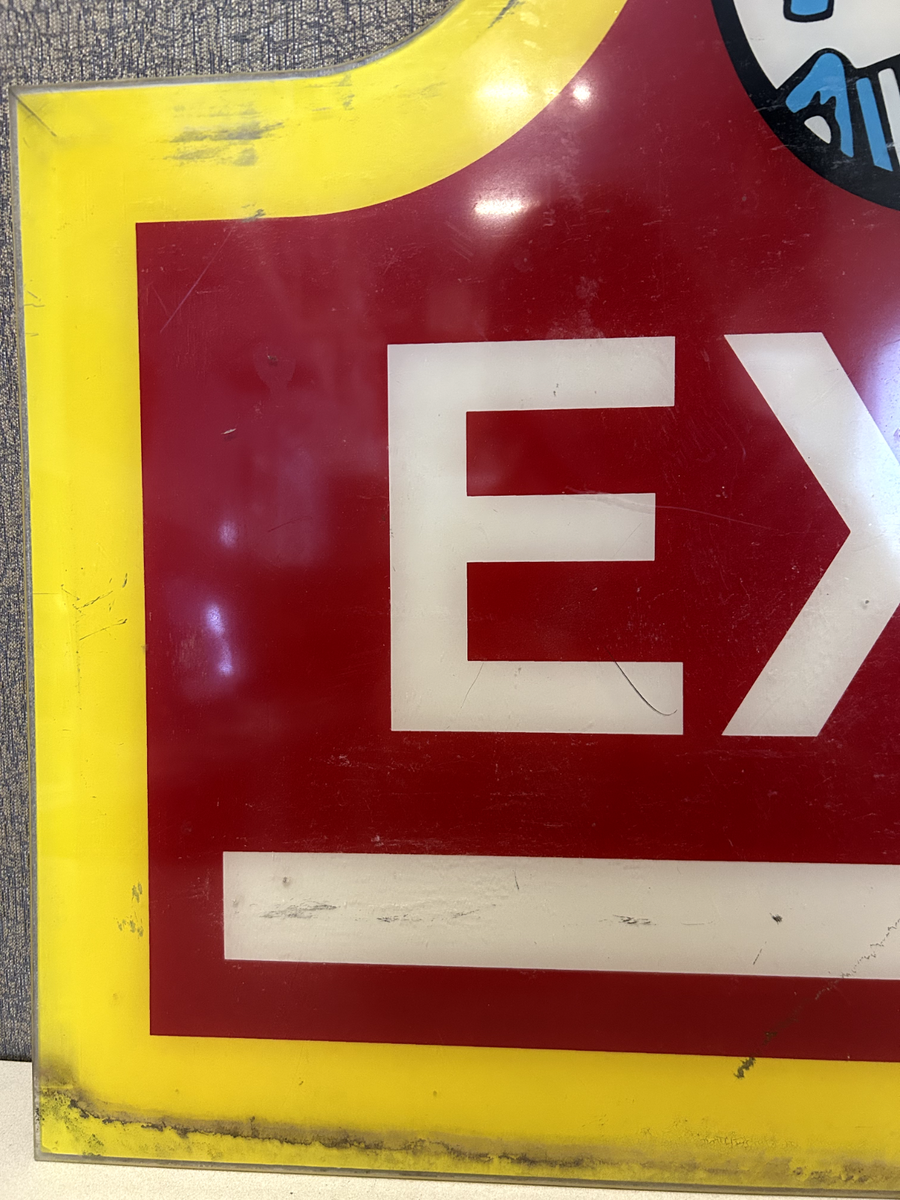 Vintage Original Wendys Drive Thru EXIT Plastic Sign | eBay Vintage Original Wendys Drive Thru EXIT Plastic Sign | eBay