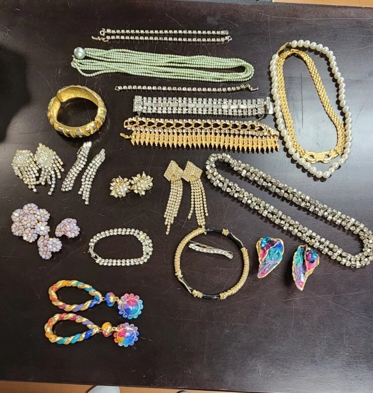 1940s costume jewelry deals