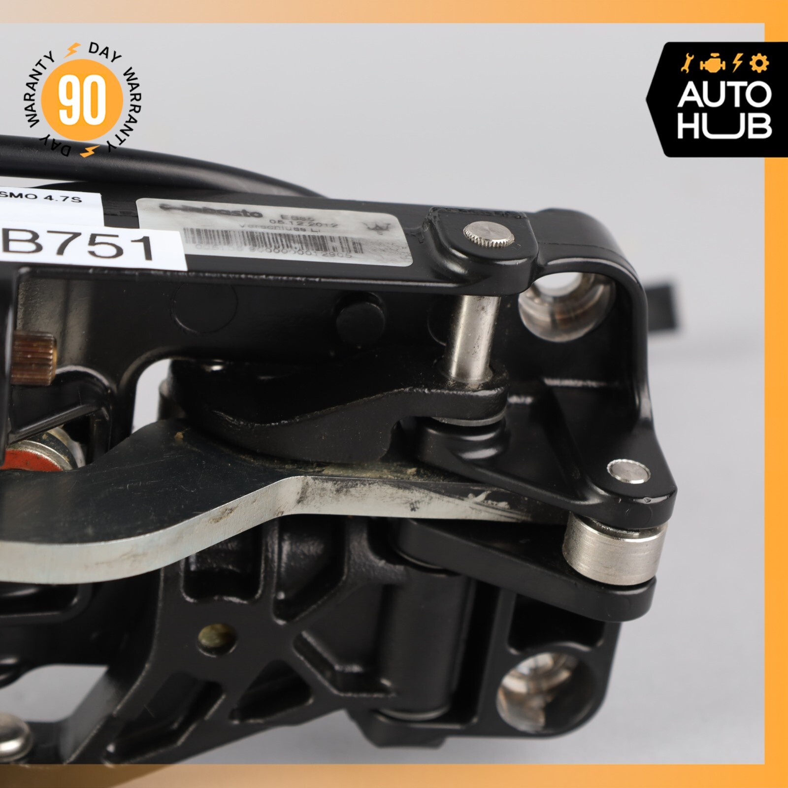 10-19 Maserati GranTurismo S GranCabrio front Left Top Roof Lock Latch OEM 28k