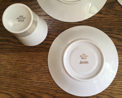 Designed by Raija Uosikkinen of Arabia in Finland MCM 2 Teacup TRIOS “Jaana” - Picture 10 of 18