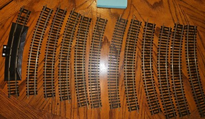 18'' RADIUS CURVE AND TERMINAL, SOLD AS PICTURED - SEE PHOTOS