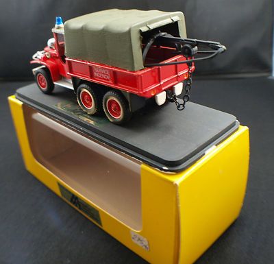 Solido - POMPIERS - CAMION GMC - CITERNE - SOLIDO - ECHELLE 1/50 - Service d'incendie et de Secours