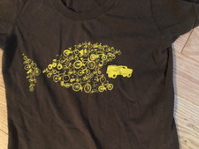 Fair Trade Fashion ap 100% Organic Cotton T Shirt Womens Medium Made in USA Fish