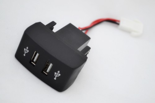 Chargeur USB 12/24V 3A Pour Camion Mercedes Actros MP4 - Neuf
