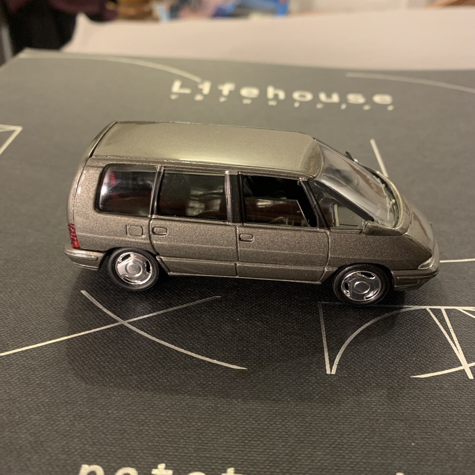 Solido 1/43 - Renault Espace Dark Grey Diecast Model Car - Mint Condition